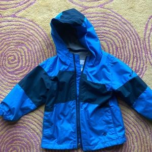 Insulated rain shell